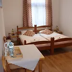 Dworek Pod świerkami Nocleg ze śniadaniem