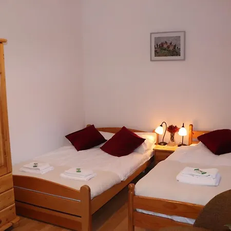 Dworek Pod świerkami 3* Jelenia Góra