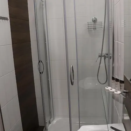 Dworek Pod Swierkami Еленя-Гура