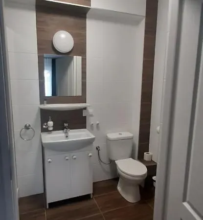 Dworek Pod Swierkami Отель типа 