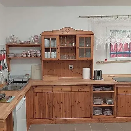 Dworek Pod Swierkami 3* Jelenia Gora