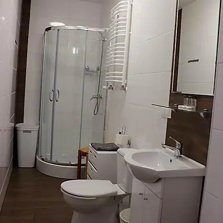 Dworek Pod Swierkami 3*