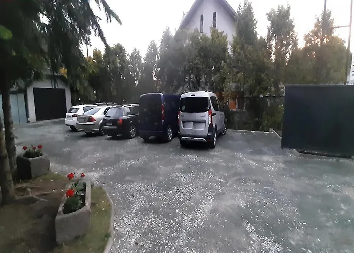 לינה וארוחת בוקר Dworek Pod Swierkami ילנייה גורה