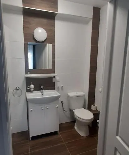 Dworek Pod Swierkami Bed & Breakfast