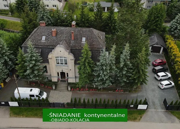 Bed & Breakfast Dworek Pod Swierkami 3*